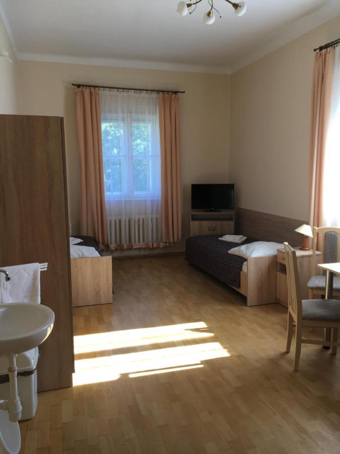 Hotel Stary Dom Zdrojowy Krynica-Zdrój Exterior foto